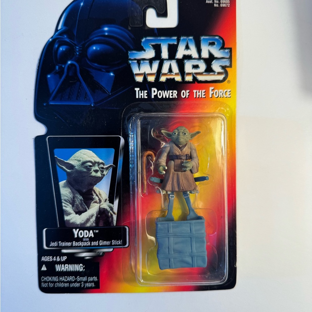 STAR WARS THE POWER OF THE FORCE / YODA ACTION FIGURE 3.75 inches/ KENNER 1995.